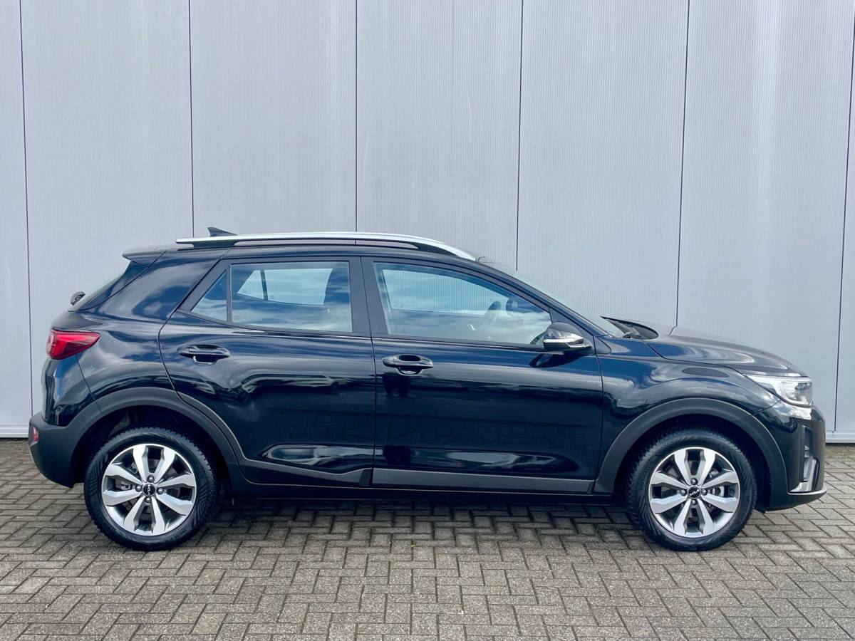 Kia Stonic Kia Stonic 1.0 T-GDi MHEV DynamicLine Automaat Navigatie, Climate Control, Cruise Control, Stoel/Stuurverwarming, 15″Lm, Achteruitrijcamera