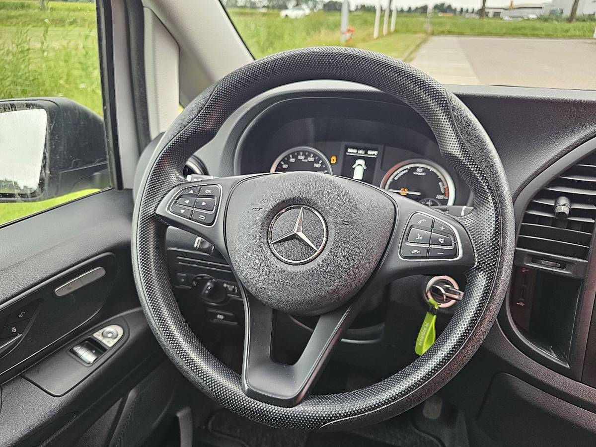 Mercedes-Benz eVito MERCEDES-BENZ EVITO 66kwh wltp 292 kms