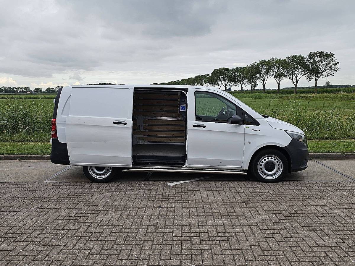 Mercedes-Benz eVito MERCEDES-BENZ EVITO 66kwh wltp 292 kms
