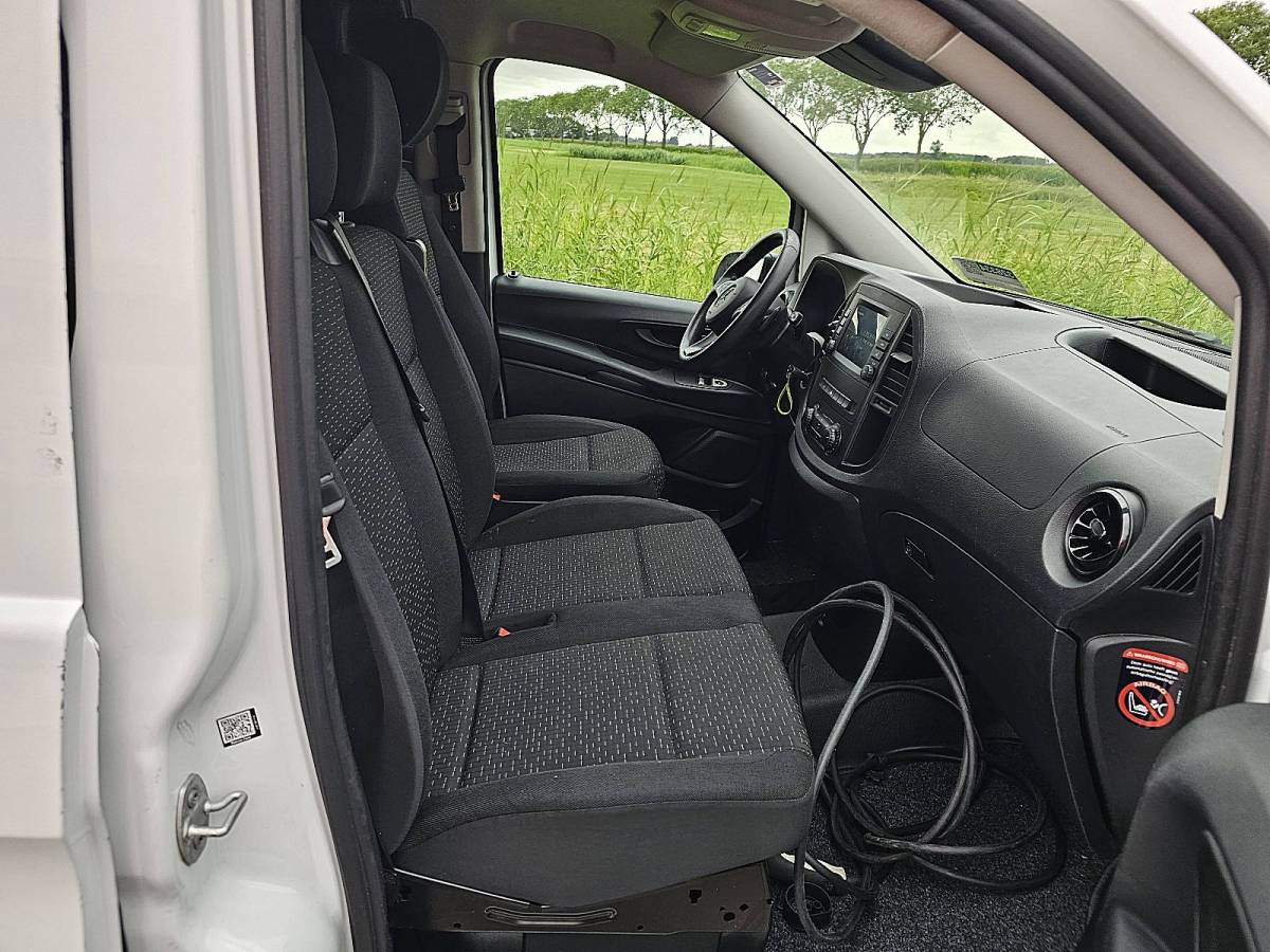 Mercedes-Benz eVito MERCEDES-BENZ EVITO 66kwh wltp 292 kms