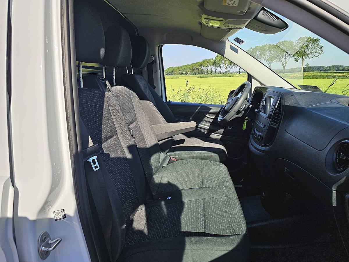 Mercedes-Benz eVito MERCEDES-BENZ EVITO 66kwh wltp 292 kms