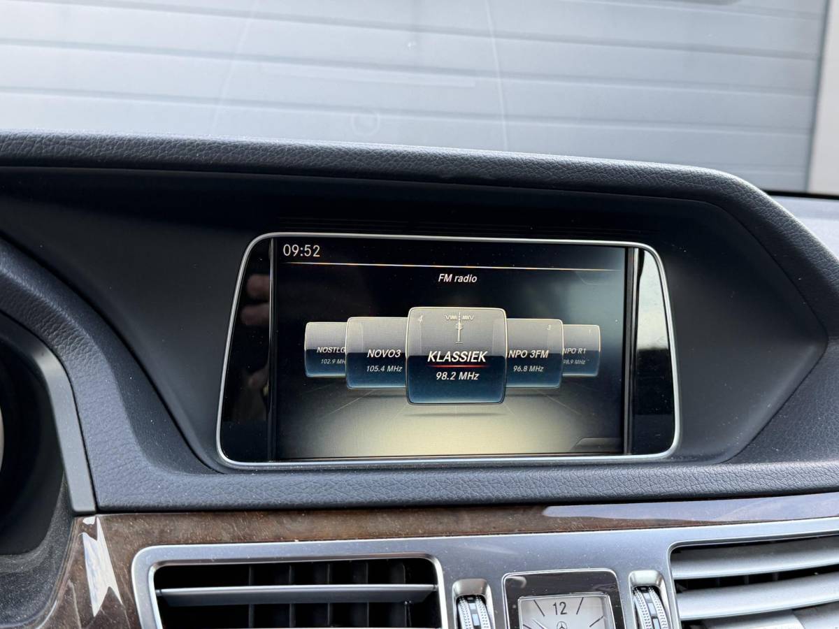 Mercedes-Benz E-Klasse Mercedes-Benz E-klasse Estate 350 BlueTEC Ambition Elegance | Navigatie | Luchtvering | Lichtmetalen Velgen | Elektrische Achterklep |