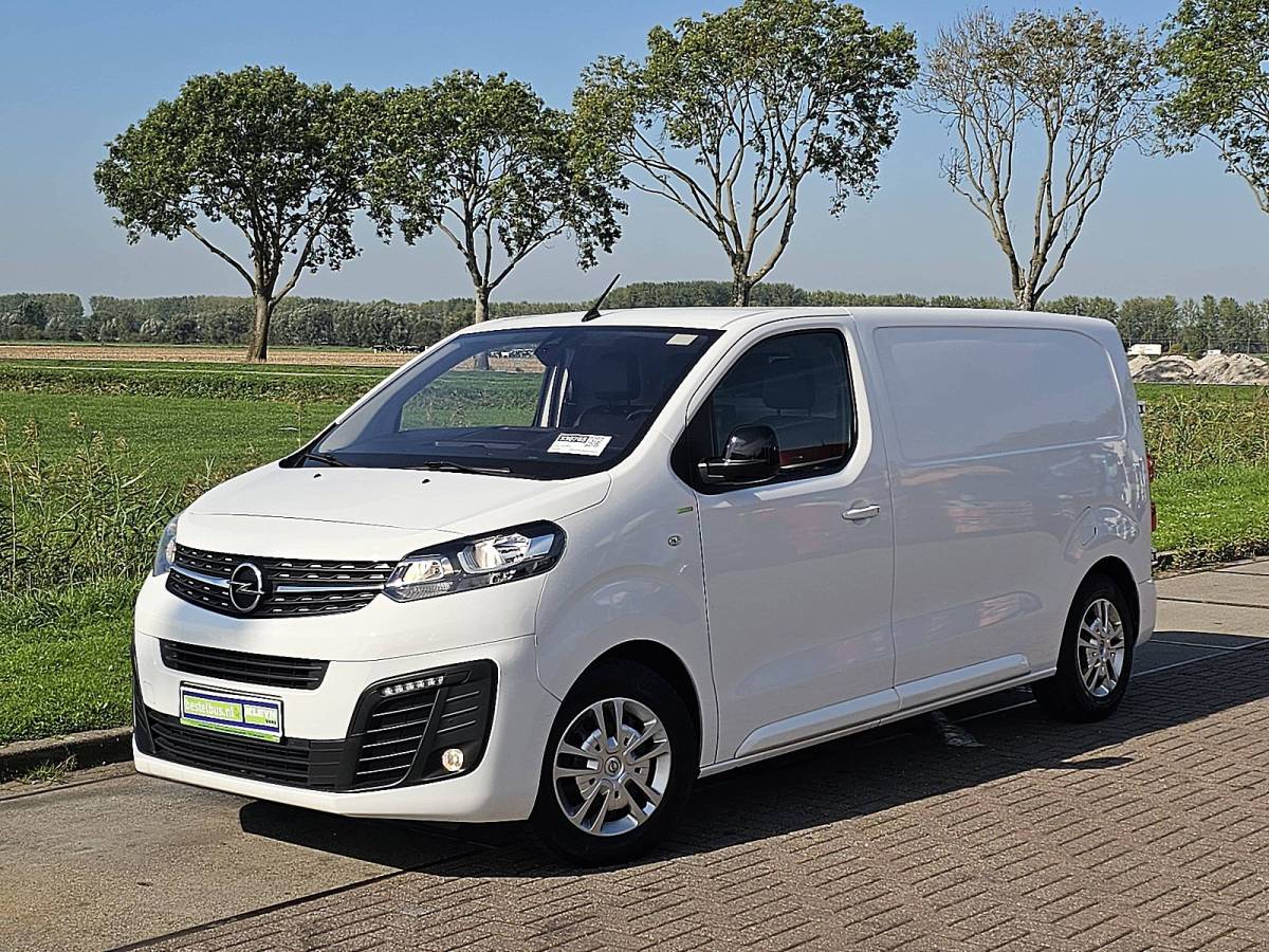 Opel Vivaro OPEL VIVARO l2h1 navi carplay!!