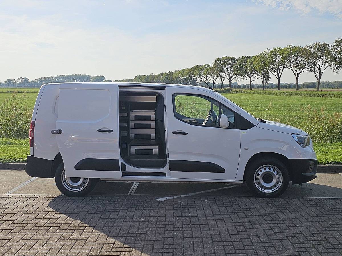 Opel Combo OPEL COMBO 1.5 d 75kw ediyion
