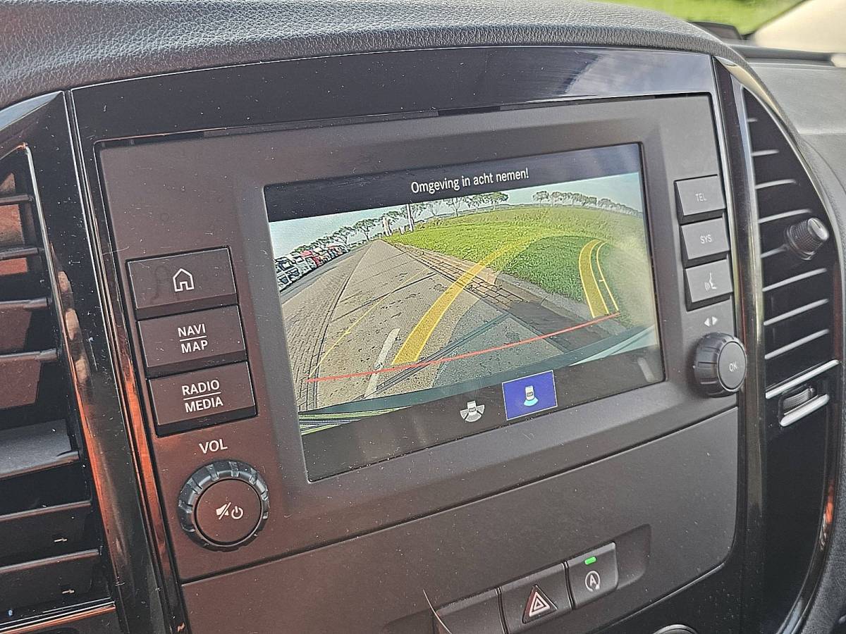 Mercedes-Benz Vito MERCEDES-BENZ VITO 110 L2 LED Euro6 Carplay Lane-Assist CruiseControl Mf-Stuurwiel 270Gr-Achterdeuren Camera!