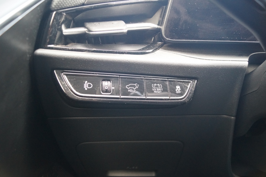 Kia Niro Kia Niro 1.6 GDi Hybrid DynamicPlusLine -LEER-S.DAK-ECC-CAM-