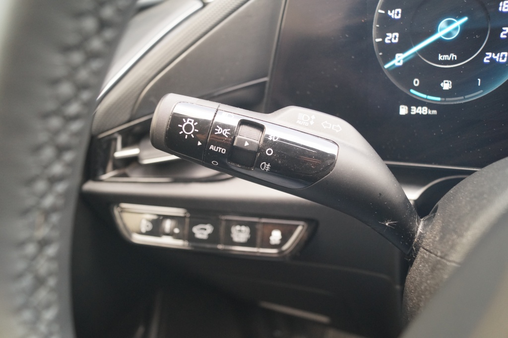 Kia Niro Kia Niro 1.6 GDi Hybrid DynamicPlusLine -LEER-S.DAK-ECC-CAM-