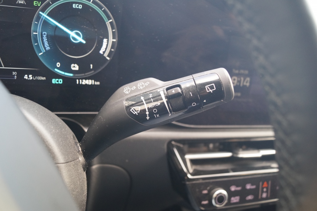 Kia Niro Kia Niro 1.6 GDi Hybrid DynamicPlusLine -LEER-S.DAK-ECC-CAM-