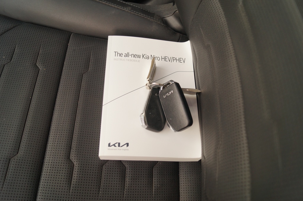 Kia Niro Kia Niro 1.6 GDi Hybrid DynamicPlusLine -LEER-S.DAK-ECC-CAM-