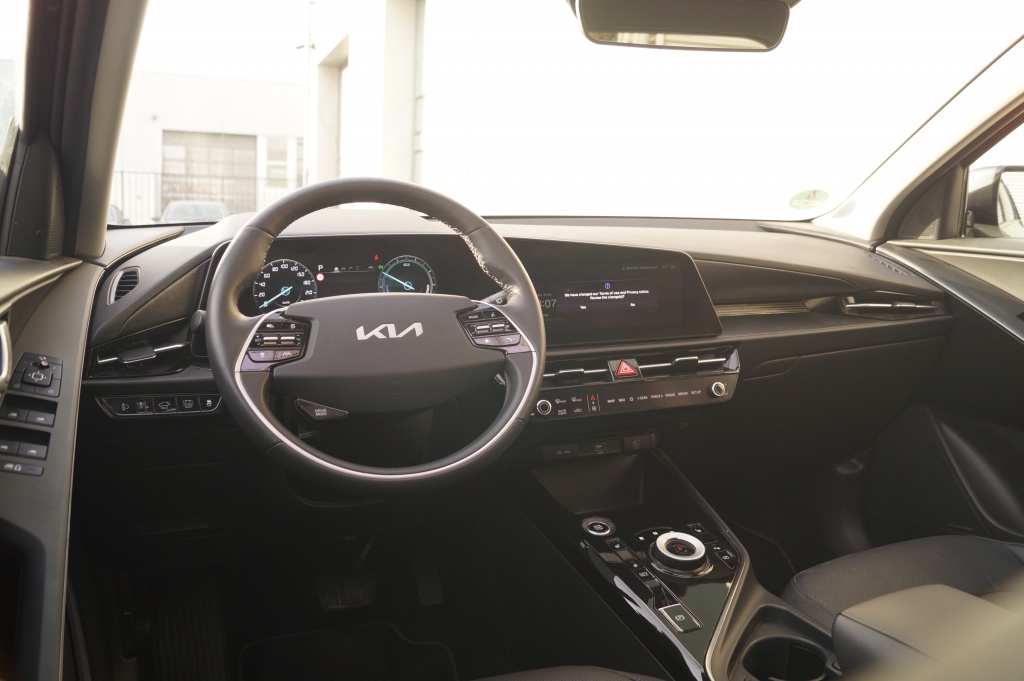 Kia Niro Kia Niro 1.6 GDi Hybrid DynamicPlusLine -LEER-S.DAK-ECC-CAM-