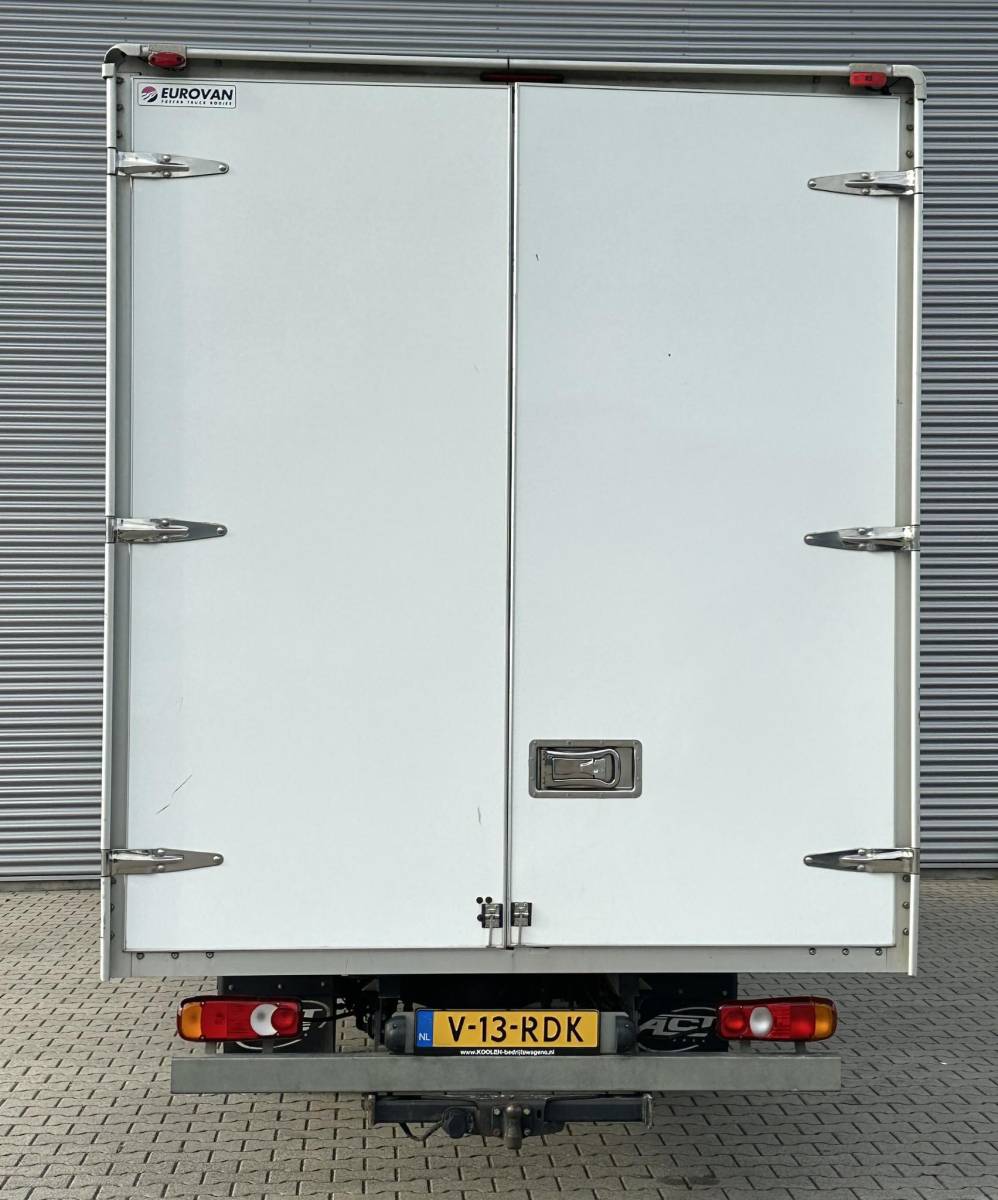 FUSO Canter FUSO Canter 3C15 3.0 DI 340 bakwagen met deuren airco|trekhaak