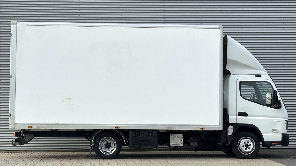 FUSO Canter FUSO Canter 3C15 3.0 DI 340 bakwagen met deuren airco|trekhaak