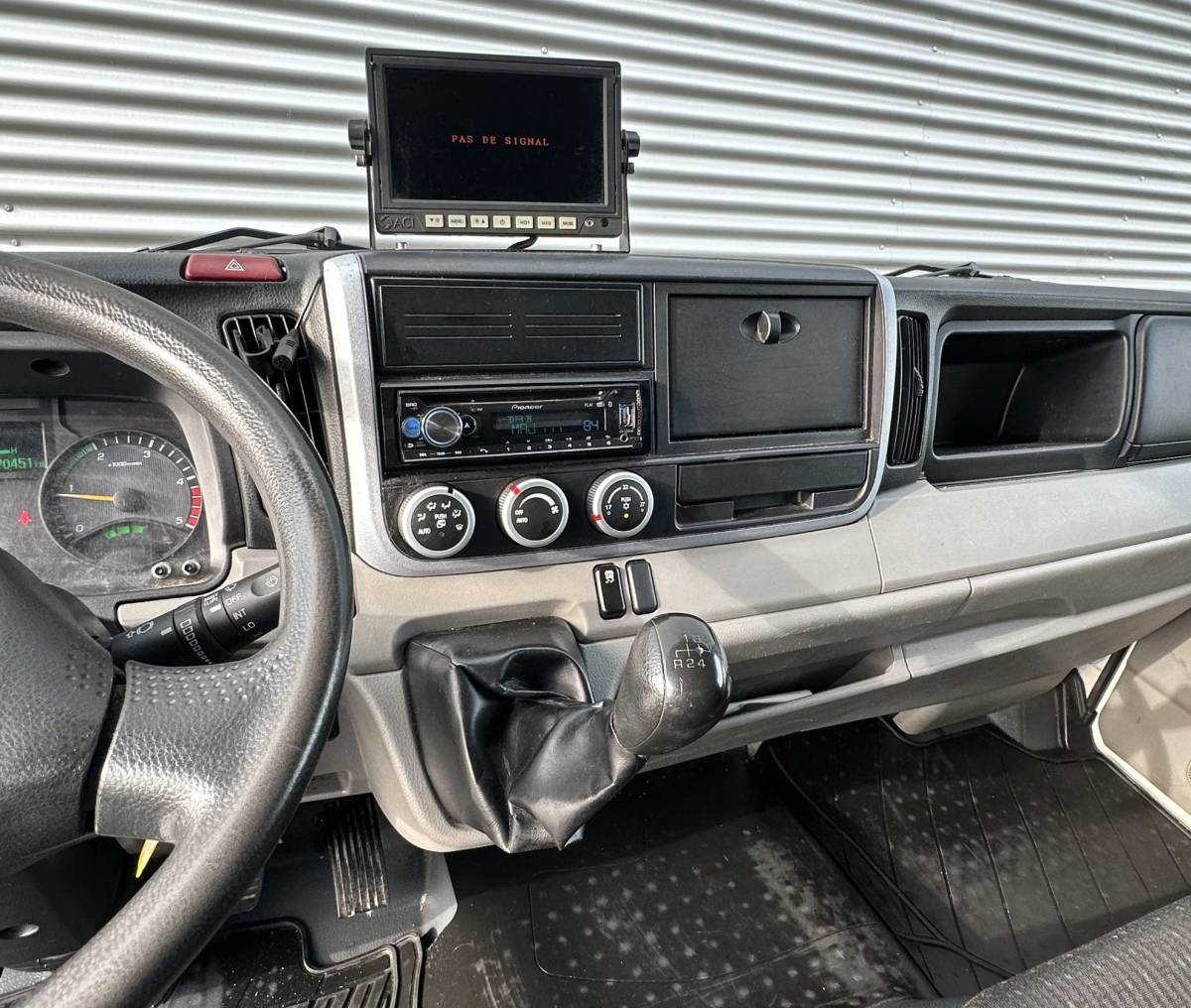 FUSO Canter FUSO Canter 3C15 3.0 DI 340 bakwagen met deuren airco|trekhaak