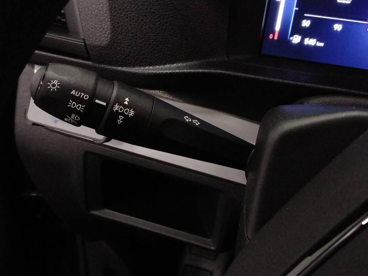 Opel Vivaro Opel Vivaro 1.5 Diesel 120pk L3 Dubbele Cabine Apple Carplay /  Android Auto Parkeersensoren V+A Trekhaak Camera Navigatie Cruise Control LED koplampen houten afwerking laadruimte