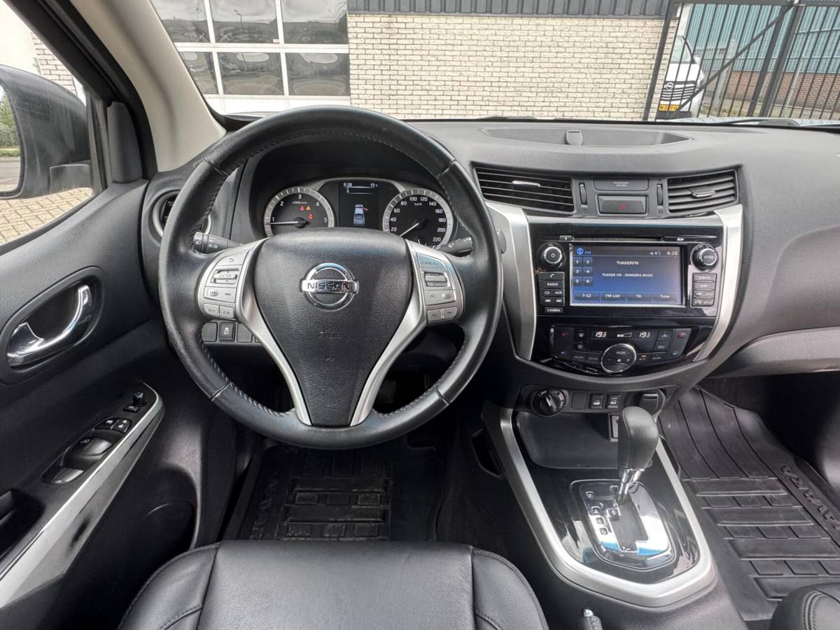 Nissan Navara Nissan Navara MARGE 2.3 dCi 190pk Tekna Snoeks 3500KG