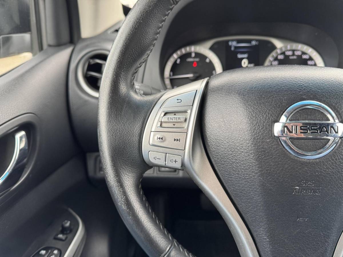 Nissan Navara Nissan Navara MARGE 2.3 dCi 190pk Tekna Snoeks 3500KG