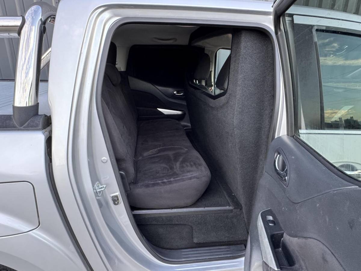 Nissan Navara Nissan Navara MARGE 2.3 dCi 190pk Tekna Snoeks 3500KG