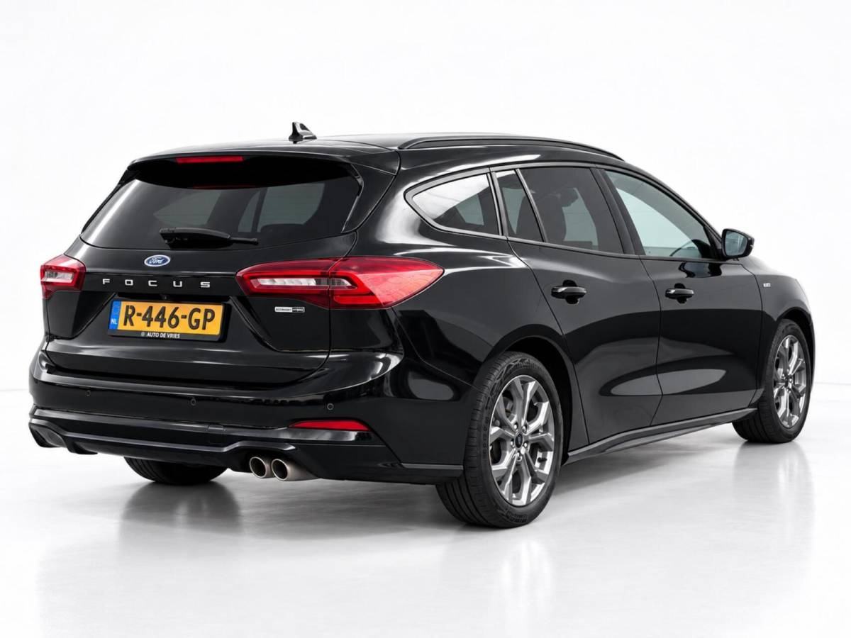 Ford Focus Ford Focus Wagon 1.0 EcoBoost 125pk Hybrid ST Line X | Driver Assist pack| Winterpack | B&O sound