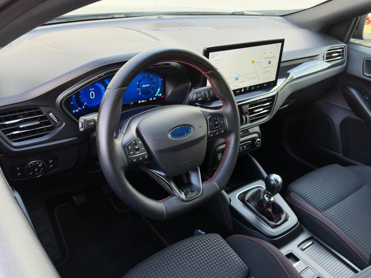 Ford Focus Ford Focus Wagon 1.0 EcoBoost 125pk Hybrid ST Line X | Driver Assist pack| Winterpack | B&O sound