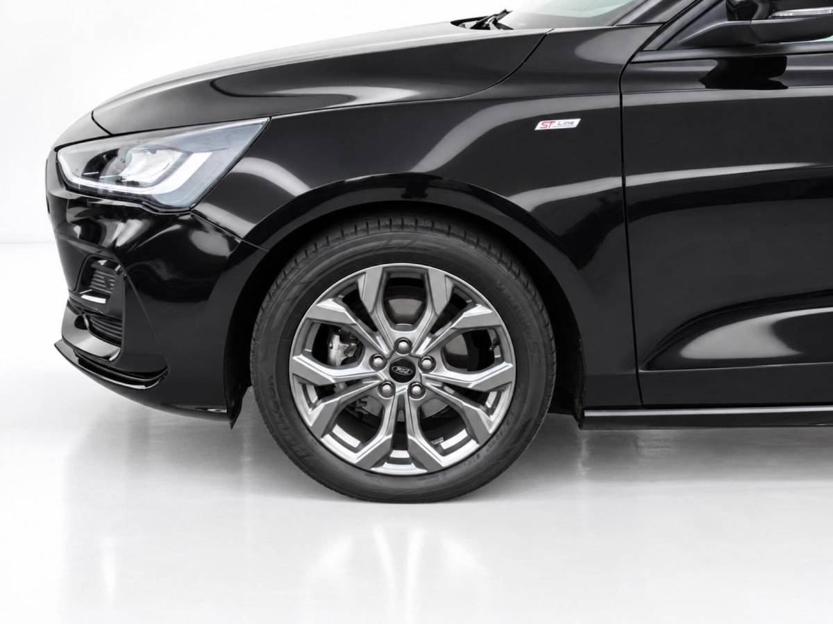 Ford Focus Ford Focus Wagon 1.0 EcoBoost 125pk Hybrid ST Line X | Driver Assist pack| Winterpack | B&O sound
