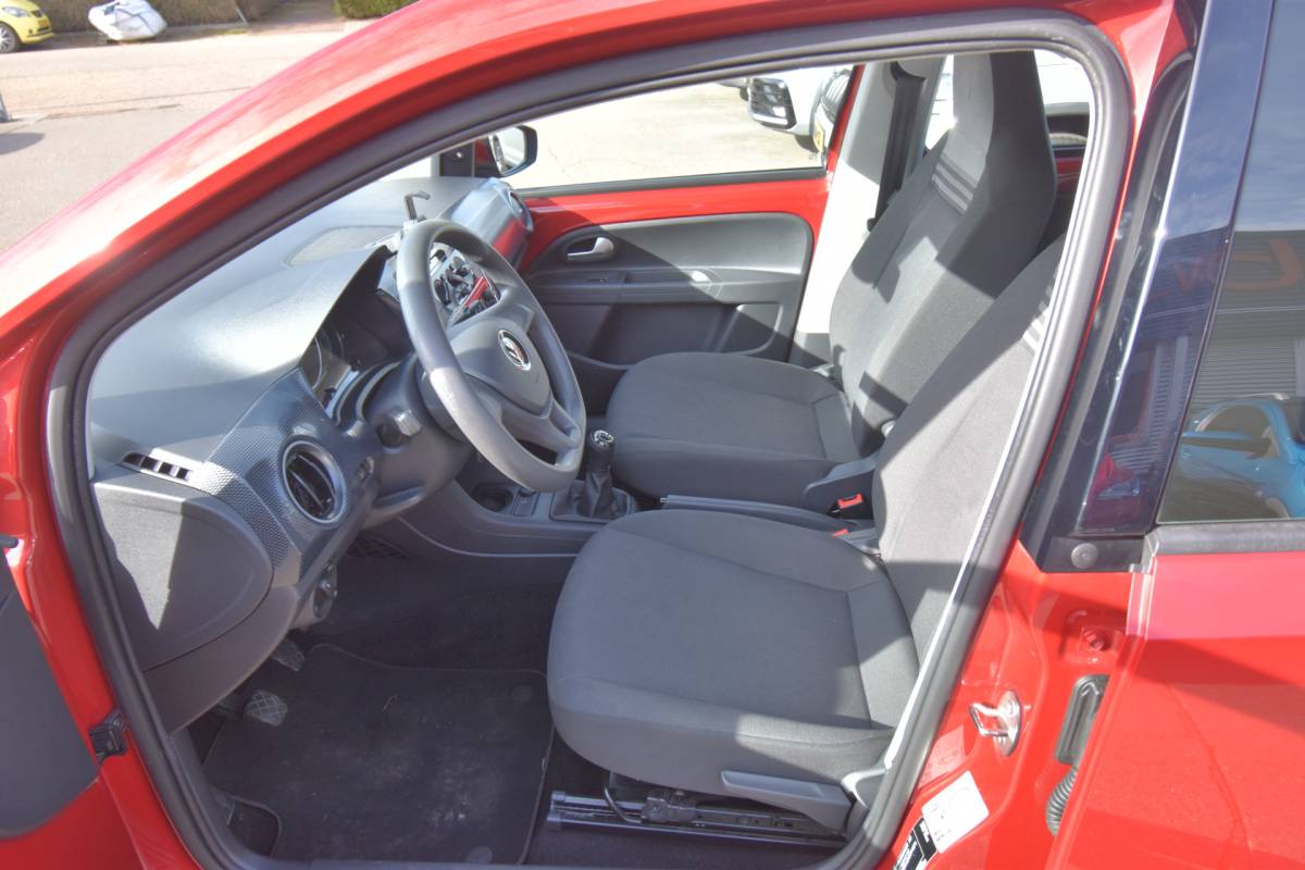 Volkswagen up! Volkswagen Up! 1.0 , AIRCO , BL TOOTH , RADIO , EL VOOR , CV AFST ,