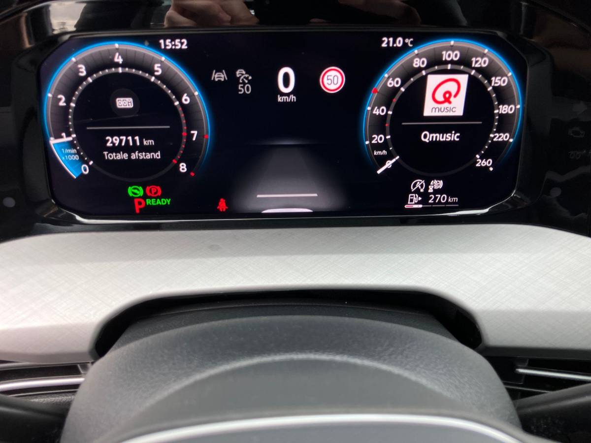 Volkswagen Golf Volkswagen Golf 1.5 eTSI 150PK DSG Life Edition · Apple/Android Car Play · Navigatie · Head-Up display · Stoel-& stuurverwarming · Garantie t/m 21-04-2030 of 100000km.