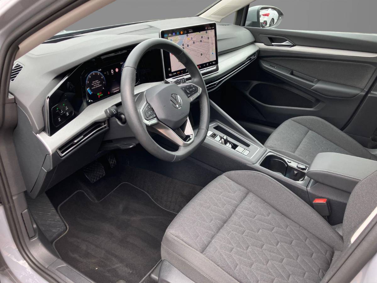 Volkswagen Golf Volkswagen Golf 1.5 eTSI 150PK DSG Life Edition · Apple/Android Car Play · Navigatie · Head-Up display · Stoel-& stuurverwarming · Garantie t/m 21-04-2030 of 100000km.