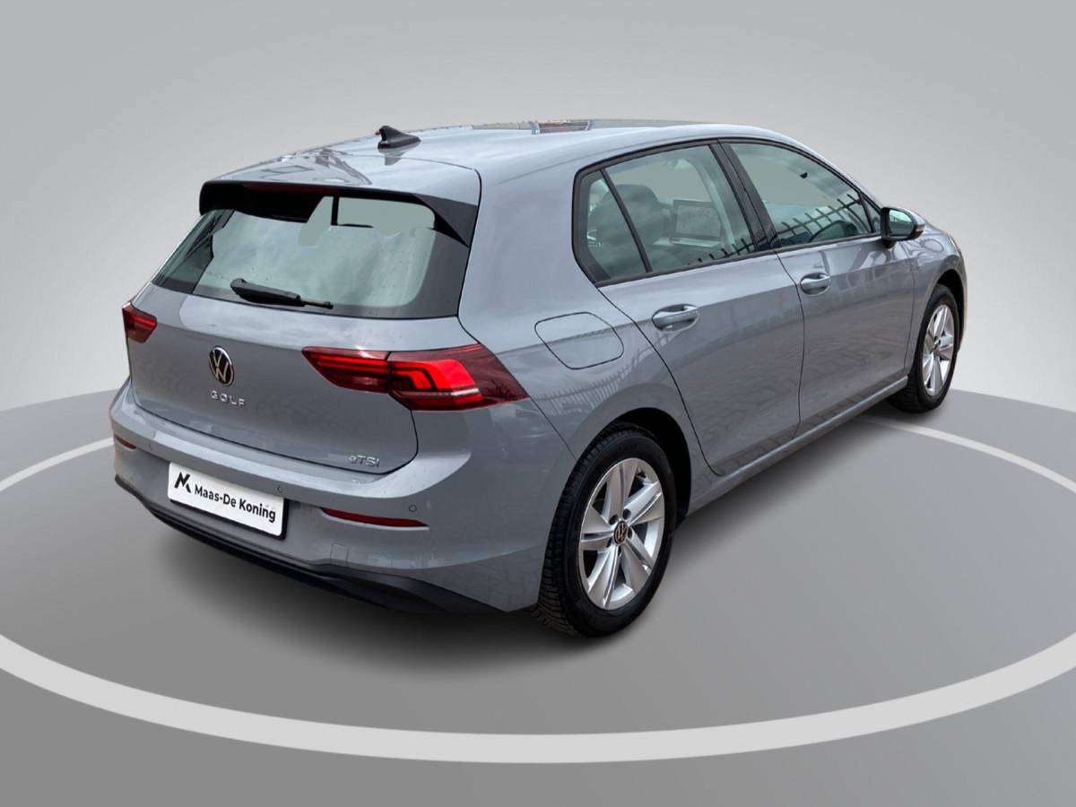 Volkswagen Golf Volkswagen Golf 1.5 eTSI 150PK DSG Life Edition · Apple/Android Car Play · Navigatie · Head-Up display · Stoel-& stuurverwarming · Garantie t/m 21-04-2030 of 100000km.