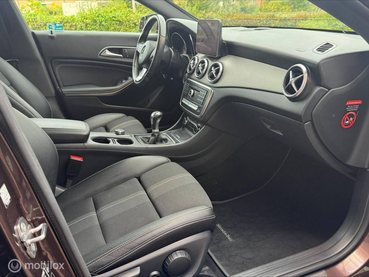 Mercedes-Benz CLA Mercedes CLA klasse 180 AIRCO/CRUISE/NAVI/CAMERA