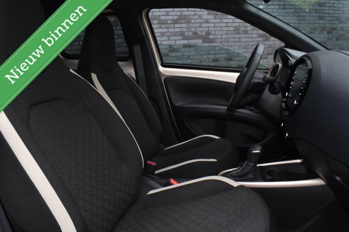 Toyota Aygo Toyota Aygo X 1.0 VVT-i S-CVT Pulse GOLD AUTOMAAT/STOELVW/CAMERA/ETC.!
