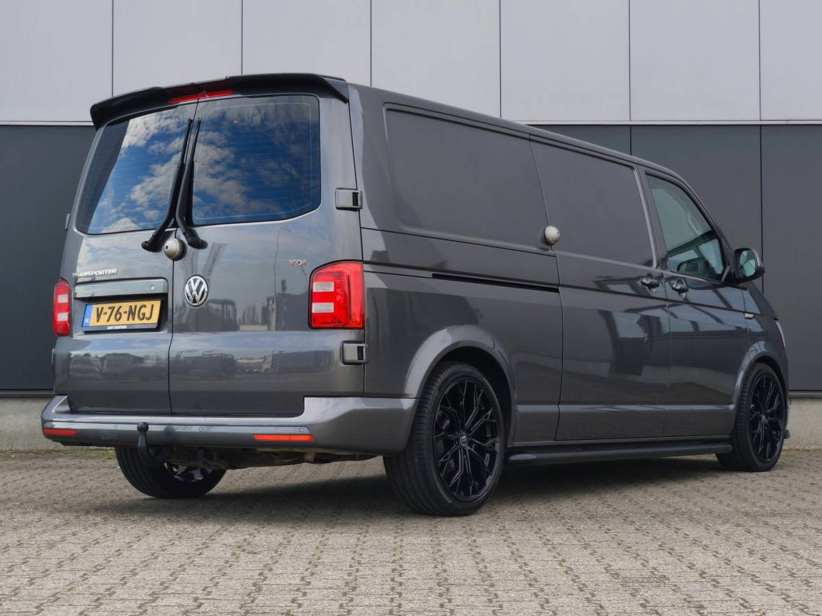Volkswagen Transporter Volkswagen Transporter 204PK DSG 2X SCHUIFDEUR LED ACC PDC TRKEHAAK