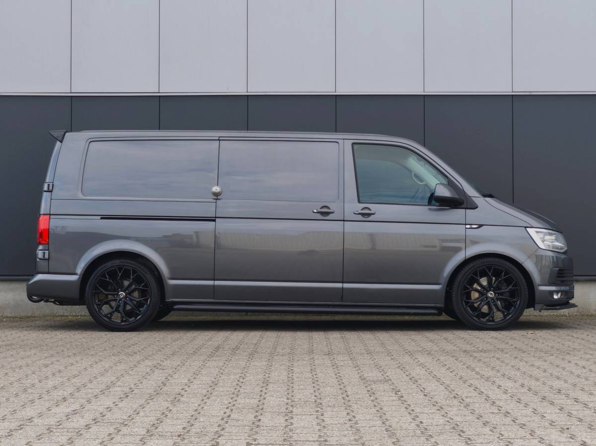 Volkswagen Transporter Volkswagen Transporter 204PK DSG 2X SCHUIFDEUR LED ACC PDC TRKEHAAK