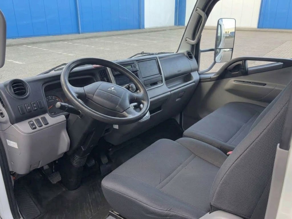FUSO Canter Fuso Canter 3C15 3.0 DI 340