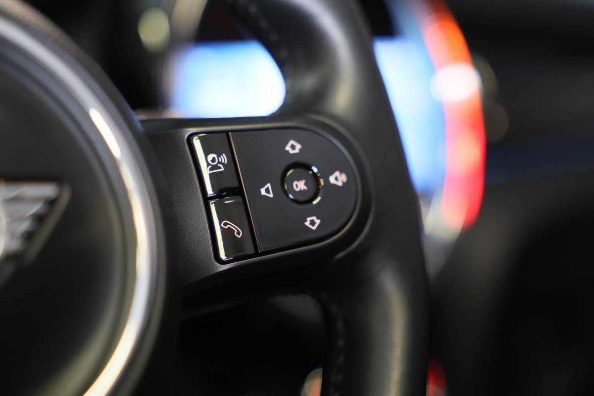 MINI Cooper Cabrio Mini Mini Cabrio 1.5 Cooper / AUT / Navi / 136 Pk / Cruise Control / Leder / Ecc / Elek Pakket / Led / Pdc / 18 Inch
