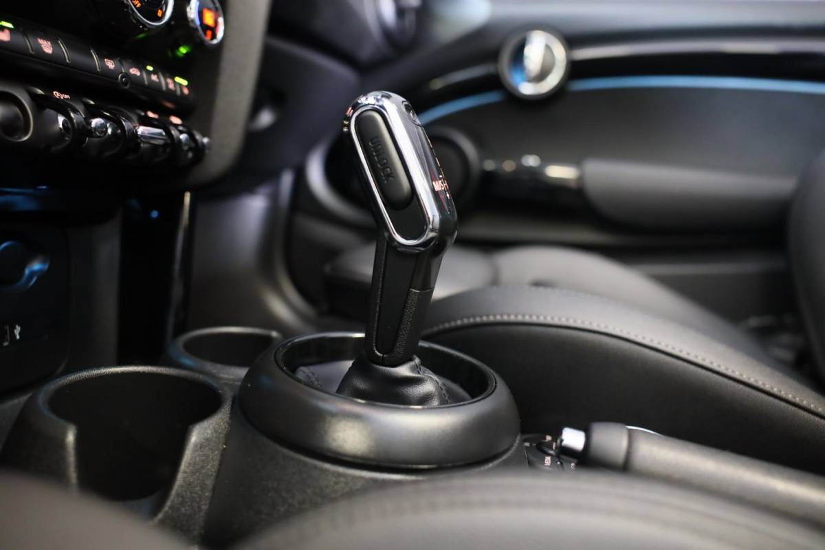 MINI Cooper Cabrio Mini Mini Cabrio 1.5 Cooper / AUT / Navi / 136 Pk / Cruise Control / Leder / Ecc / Elek Pakket / Led / Pdc / 18 Inch