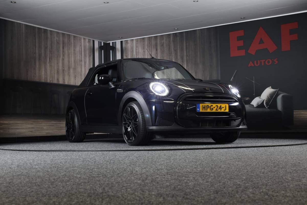 MINI Cooper Cabrio Mini Mini Cabrio 1.5 Cooper / AUT / Navi / 136 Pk / Cruise Control / Leder / Ecc / Elek Pakket / Led / Pdc / 18 Inch