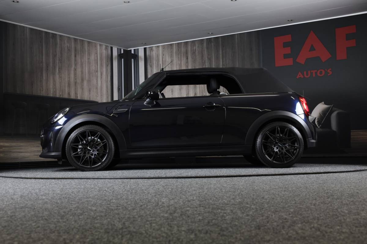 MINI Cooper Cabrio Mini Mini Cabrio 1.5 Cooper / AUT / Navi / 136 Pk / Cruise Control / Leder / Ecc / Elek Pakket / Led / Pdc / 18 Inch