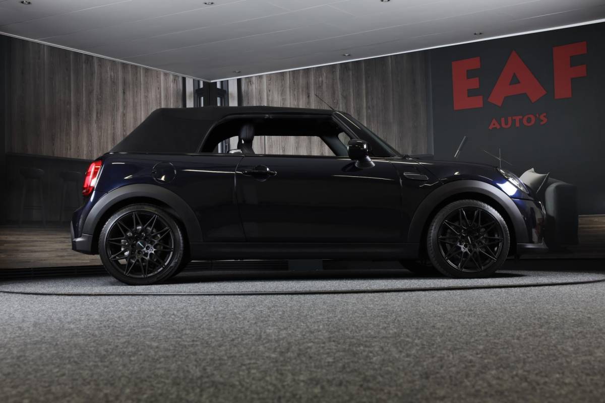 MINI Cooper Cabrio Mini Mini Cabrio 1.5 Cooper / AUT / Navi / 136 Pk / Cruise Control / Leder / Ecc / Elek Pakket / Led / Pdc / 18 Inch