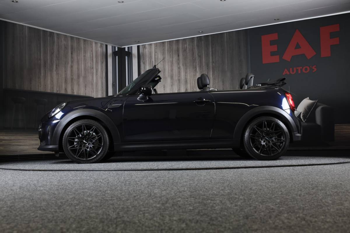 MINI Cooper Cabrio Mini Mini Cabrio 1.5 Cooper / AUT / Navi / 136 Pk / Cruise Control / Leder / Ecc / Elek Pakket / Led / Pdc / 18 Inch