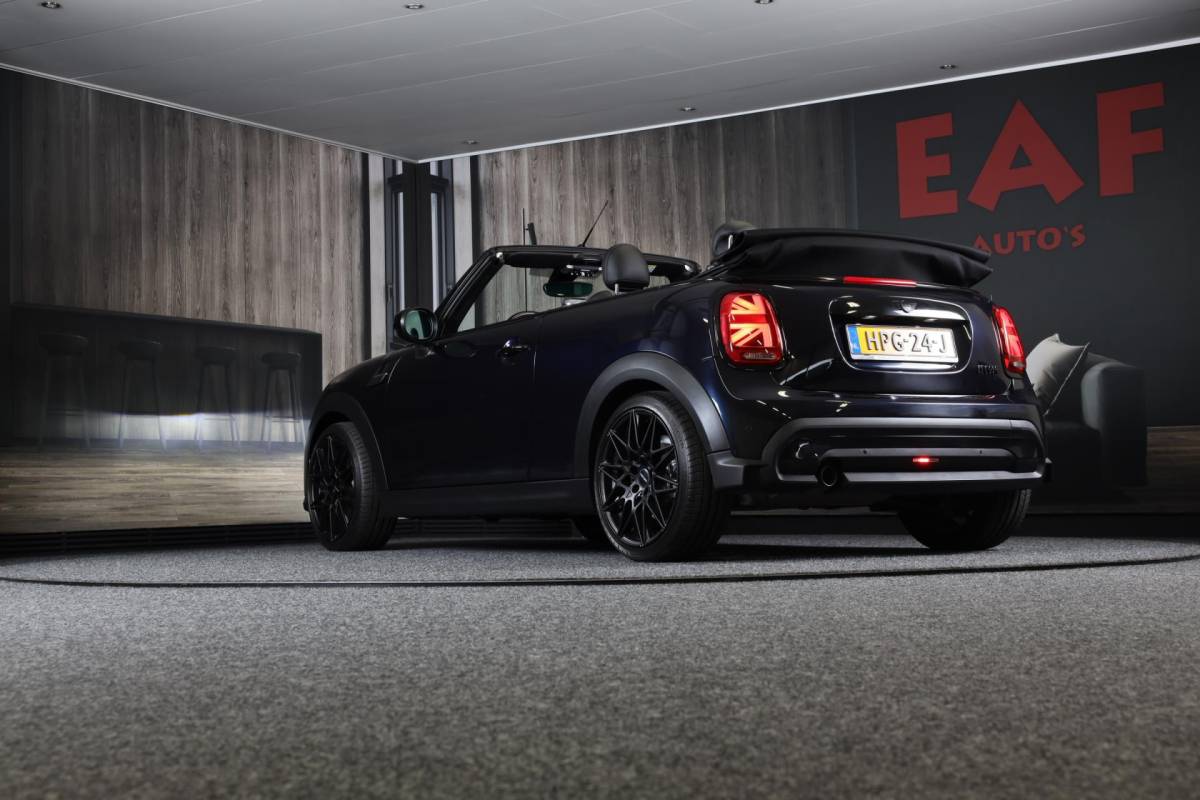 MINI Cooper Cabrio Mini Mini Cabrio 1.5 Cooper / AUT / Navi / 136 Pk / Cruise Control / Leder / Ecc / Elek Pakket / Led / Pdc / 18 Inch