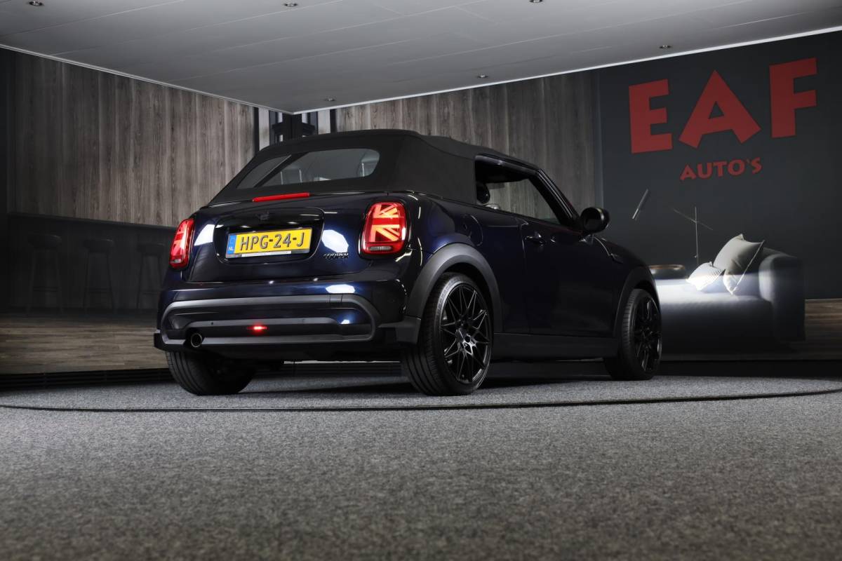 MINI Cooper Cabrio Mini Mini Cabrio 1.5 Cooper / AUT / Navi / 136 Pk / Cruise Control / Leder / Ecc / Elek Pakket / Led / Pdc / 18 Inch