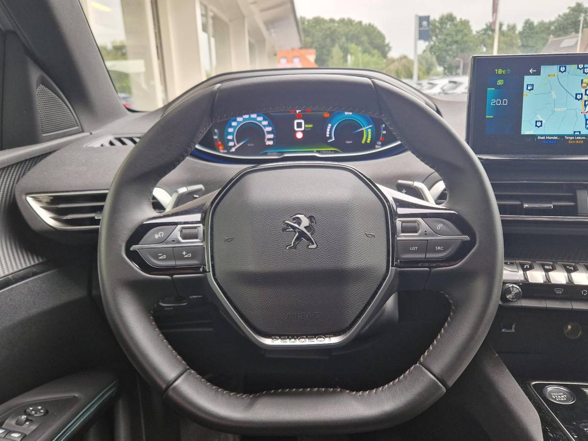 Peugeot 3008 Peugeot 3008 1.6 HYbrid 180 Allure Pack Business | DEMO | Achteruitrijcamera | Parkeersensoren V+A | Cruise & Climate control | Navigatie