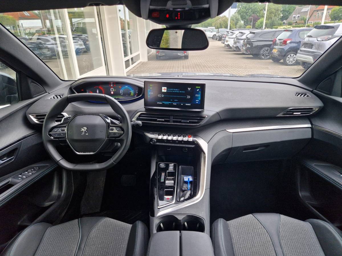Peugeot 3008 Peugeot 3008 1.6 HYbrid 180 Allure Pack Business | DEMO | Achteruitrijcamera | Parkeersensoren V+A | Cruise & Climate control | Navigatie