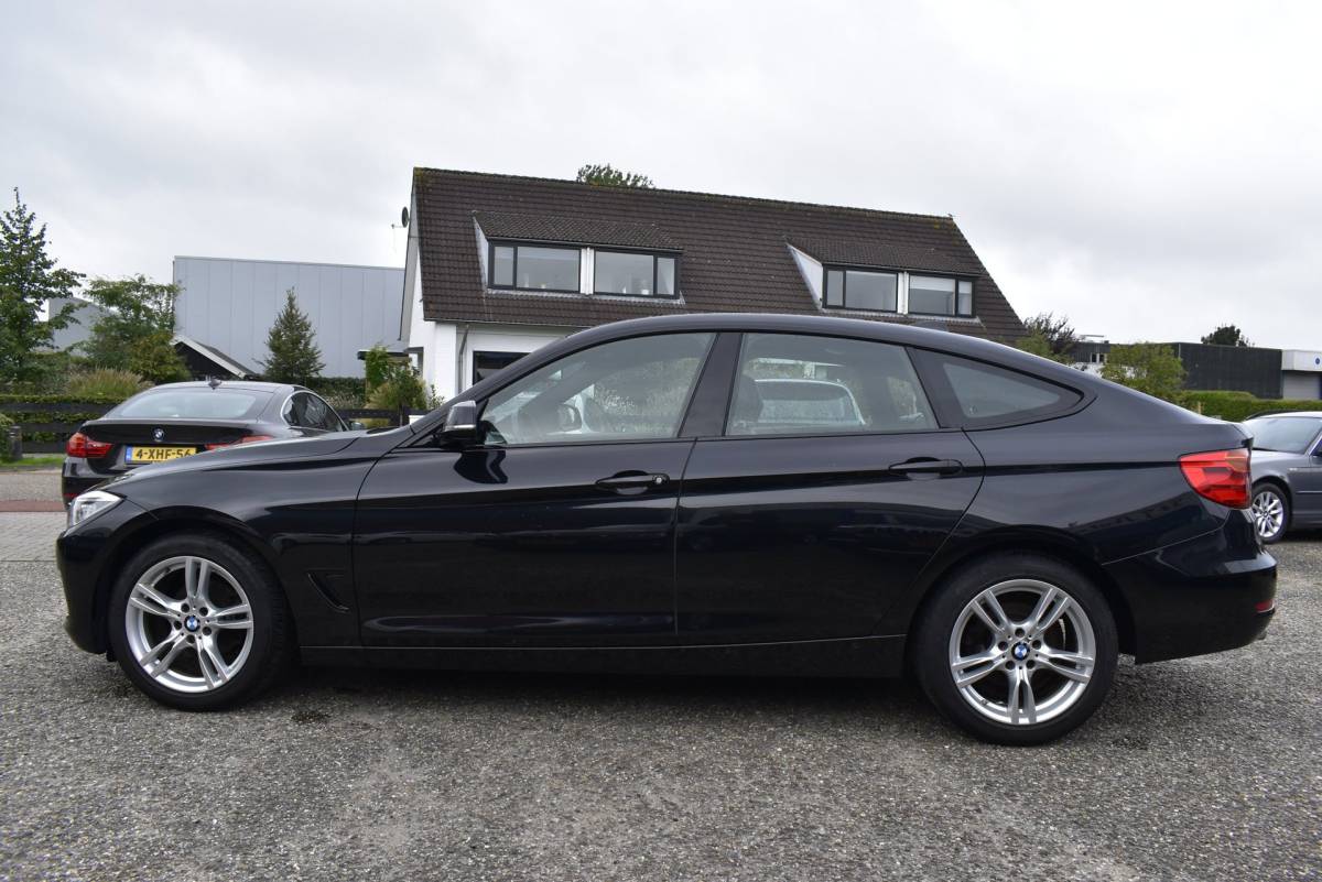 BMW 3 Serie BMW 3-serie Gran Turismo 320i Executive