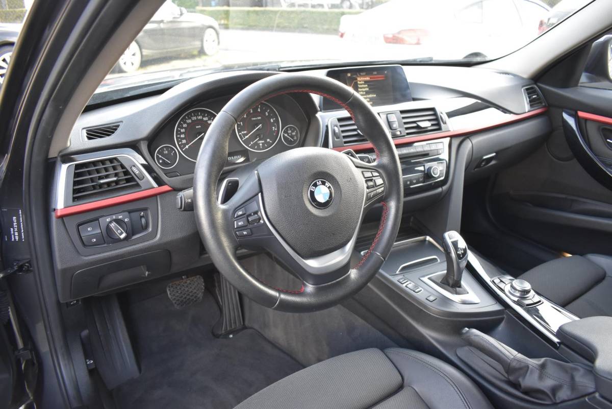 BMW 3 Serie BMW 3-serie Touring 320i Sport