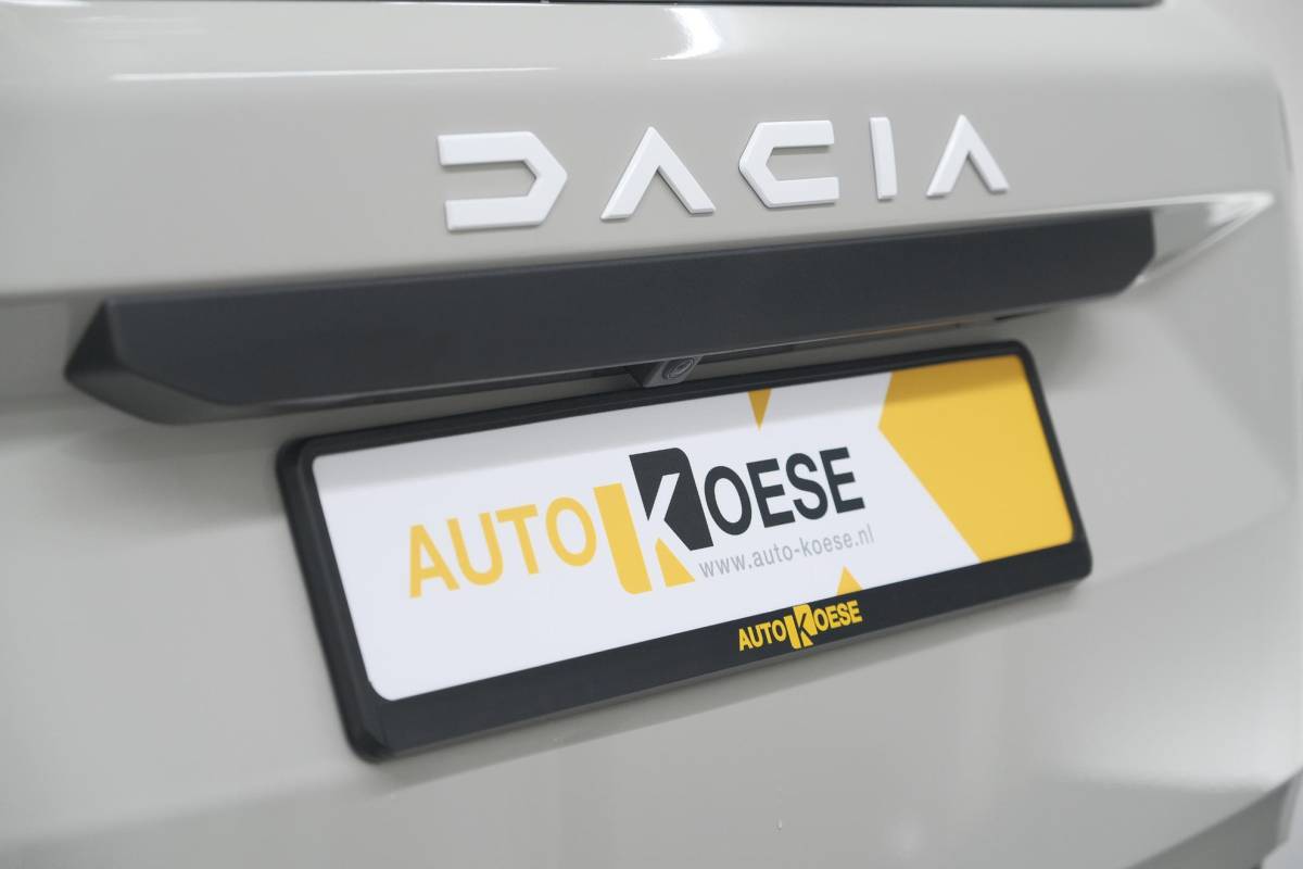 Dacia Duster Dacia Duster Mild Hybrid 130 Expression | Camera | Stoelverwarming | Apple Carplay | Navigatie