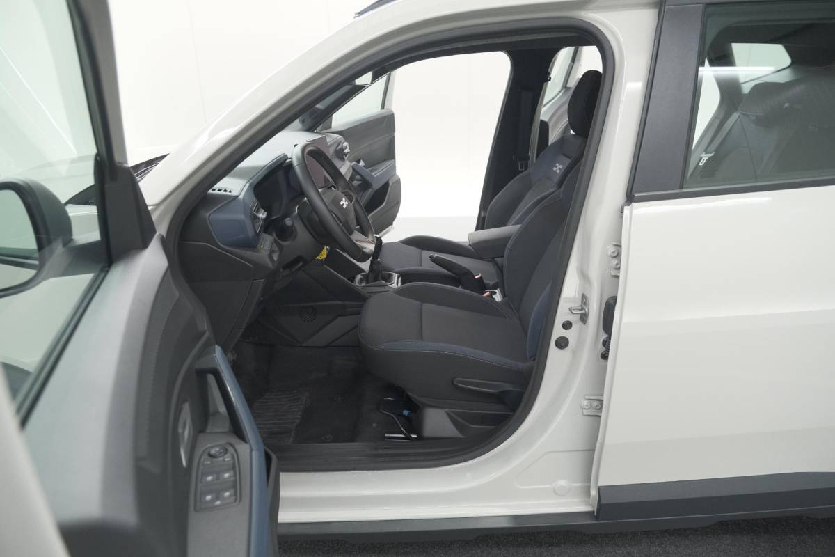 Dacia Duster Dacia Duster Mild Hybrid 130 Expression | Camera | Stoelverwarming | Apple Carplay | Navigatie