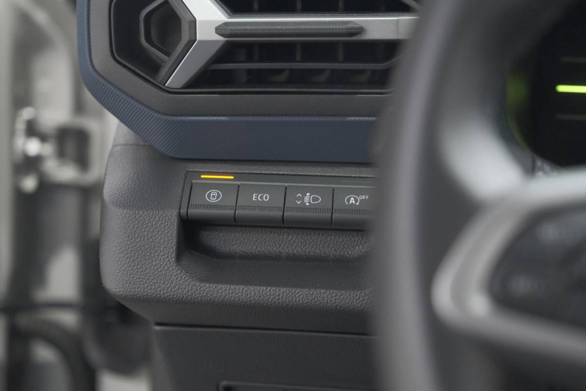Dacia Duster Dacia Duster Mild Hybrid 130 Expression | Camera | Stoelverwarming | Apple Carplay | Navigatie