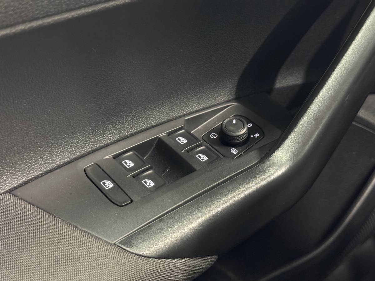 Volkswagen Polo Volkswagen Polo 1.0 TSI Life Business |Led|Carplay|Navigatie|Stoelverwarming|Key Less|Clima|