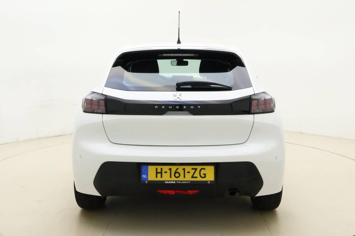 Peugeot 208 Peugeot 208 1.2 PureTech Blue Lease Active 75 PK | Handgeschakeld | Airco | Navigatie | Parkeersensor | Cruise Control | Licht Metalen Velgen | Camera | 1e eigenaar